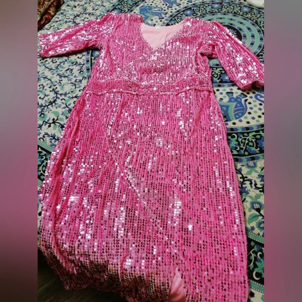 Women's Velvet V Neck Dress - Picture 7 of 8